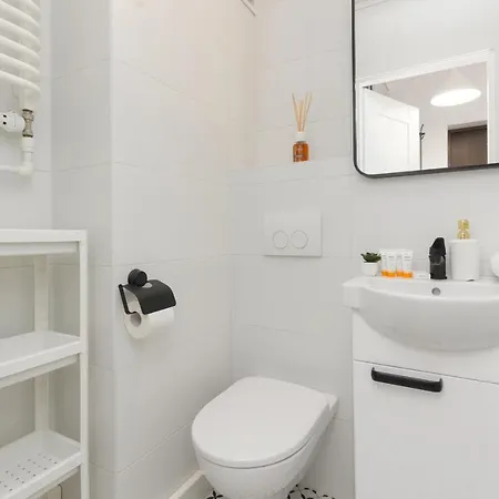 Spacious Suwalska Targowek By Renters Apartman
