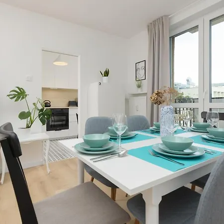 Spacious Suwalska Targowek By Renters Daire Varşova