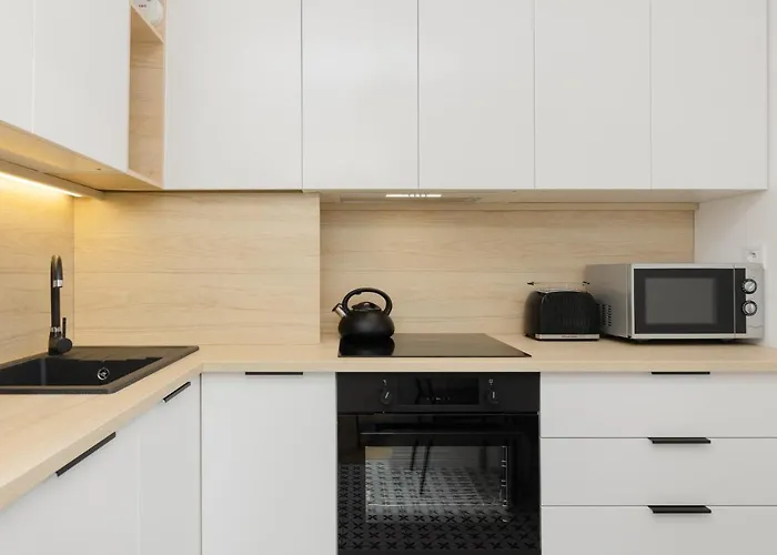 Διαμέρισμα Spacious Suwalska Targowek By Renters Βαρσοβία