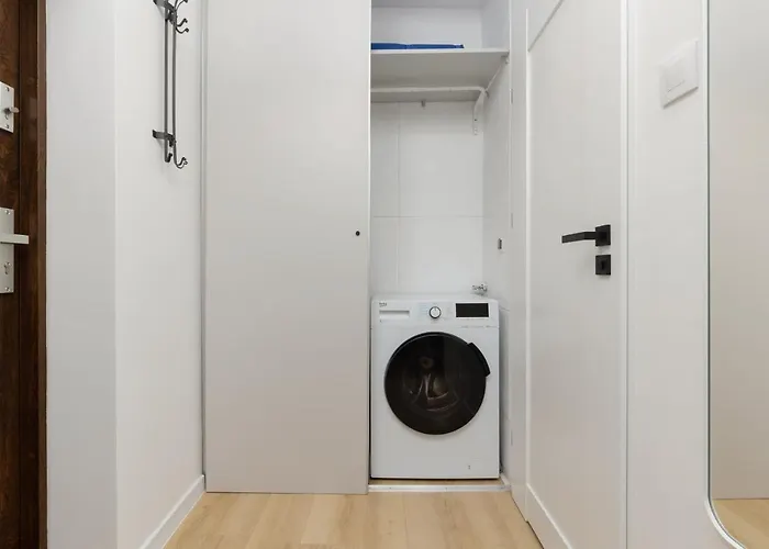 Διαμέρισμα Spacious Suwalska Targowek By Renters